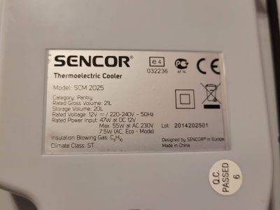 Hűtőláda 20L Sencor (12V/230V tápcsatlakozós)