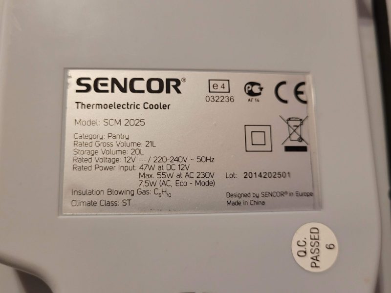 Hűtőláda 20L Sencor (12V/230V tápcsatlakozós)