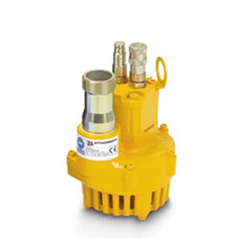 JCB hidraulikus zagyszivattyú – 700 l/perc bérlés – Alsóörs