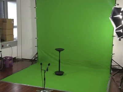 Háttér 2.72 X 11M CHROMAGREEN Papír, háttértartóval – bérelhető Budapesten
