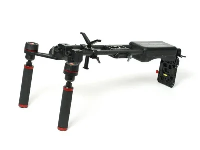 Shoulder rig (Handle, baseplate, shoulder pad, v-lock plate) – bérelhető Budapesten
