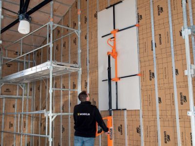 Gipszkarton emelő – LEVPANO1 bérlés