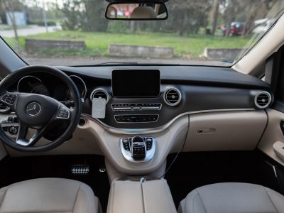 Mercedes-Benz V-osztály Exclusive L 4x4 kisbusz bérlés