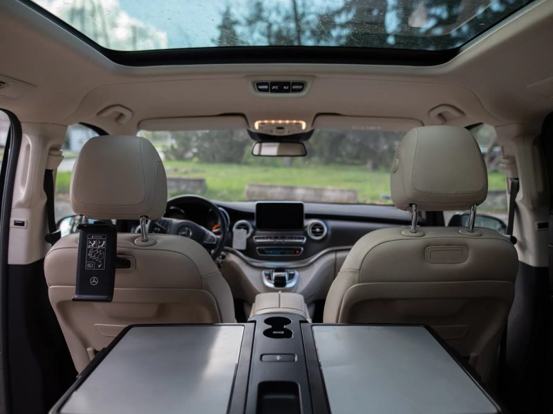Mercedes-Benz V-osztály Exclusive L 4x4 kisbusz bérlés