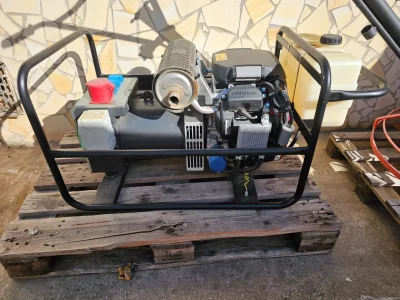 TR-16 AVR háromfázisú aggregátor bérlése Debrecenben