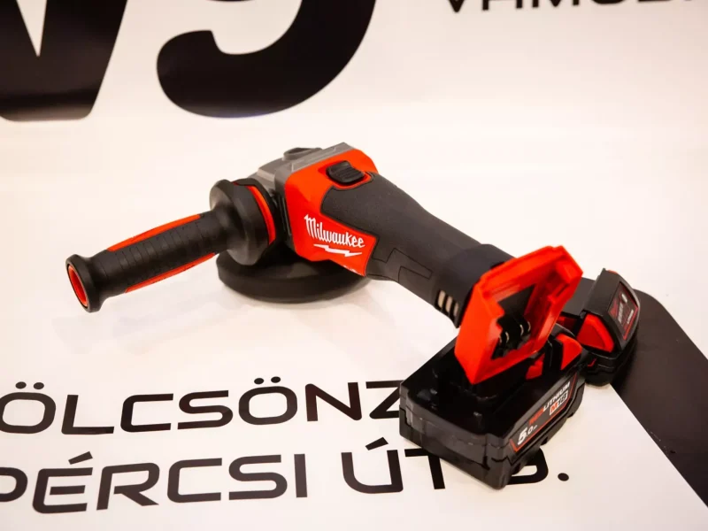 Milwaukee M18 CAG125X akkus sarokcsiszoló bérlése Debrecenben