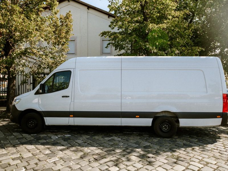 Mercedes Sprinter - Tachográfos hosszított, magasított zárt áruszállító