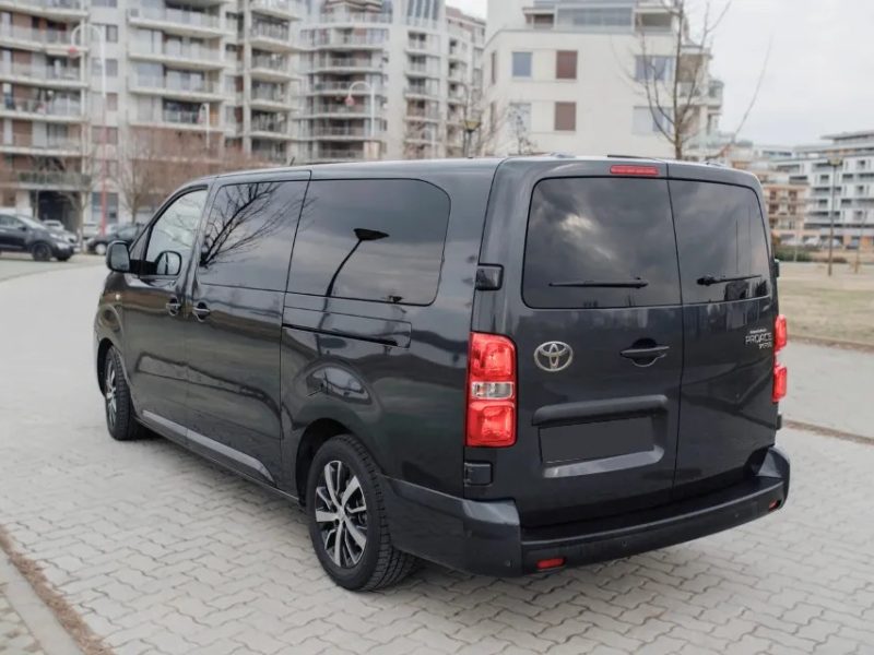 Toyota Proace Verso Business Comfort kisbusz bérlés