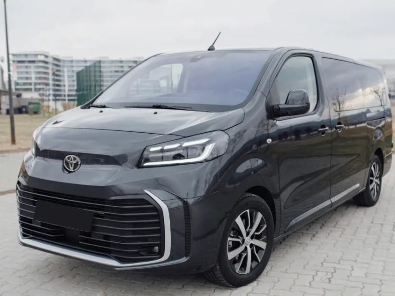 Toyota Proace Verso Business Comfort kisbusz bérlés