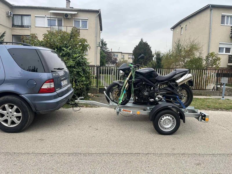 NEPTUN R3 motorszállító 3db bérlés kölcsönzés Budapest