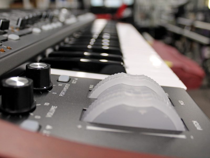 Behringer DeepMind 12 analóg szintetizátor kölcsönzés