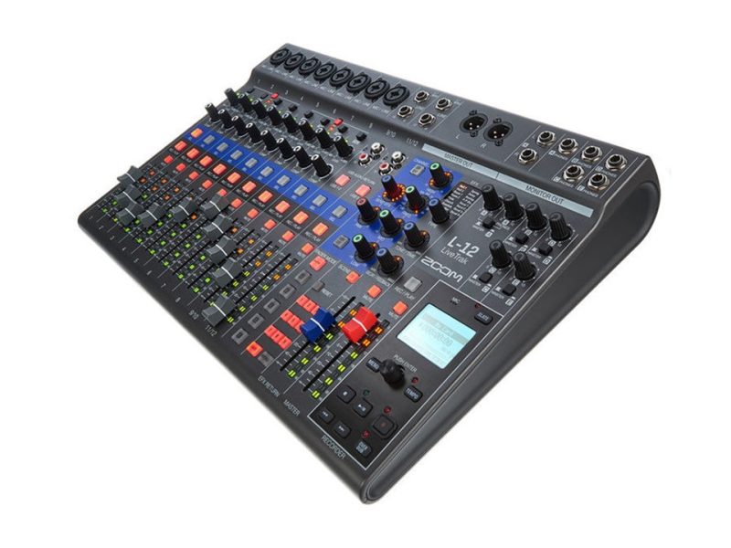 Zoom LiveTrak L-12 digitális keverő és hangrögzítő kölcsönzés