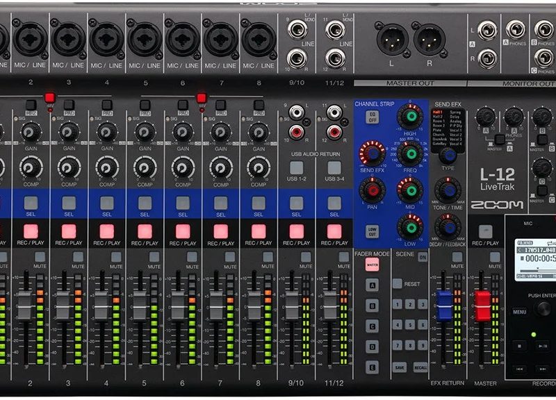 Zoom LiveTrak L-12 digitális keverő és hangrögzítő kölcsönzés