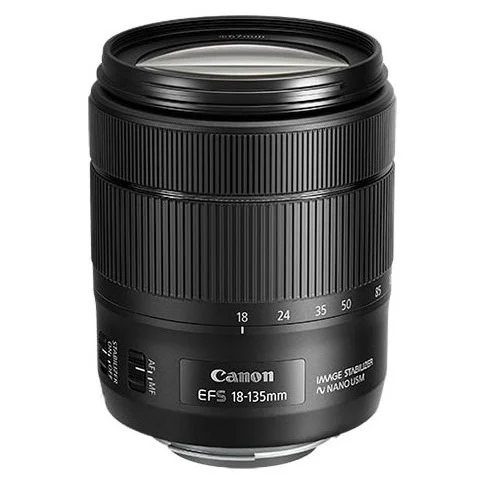 Canon EF-S 18-135mm / 3.5-5.6 IS nano USM kölcsönzés Budapesten