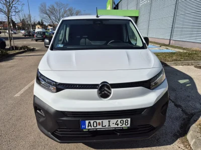 Citroen Berlingo AOLI-498 kölcsönözhető Budapesten