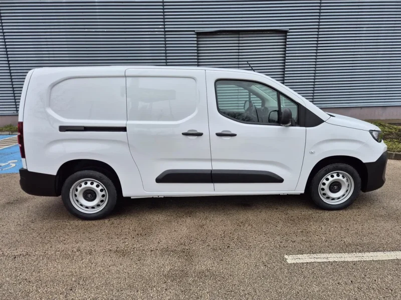 Citroen Berlingo AONU-606 kölcsönzés Budapesten