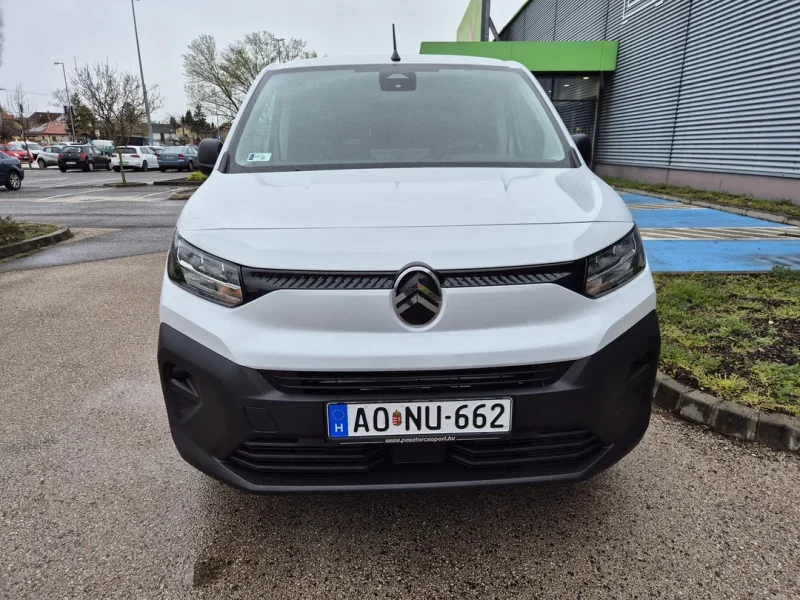Citroen Berlingo AONU-662 bérelhető Budapesten