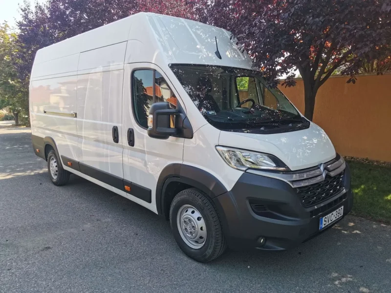 Citroen Jumper SVC-390 bérelhető Budapesten