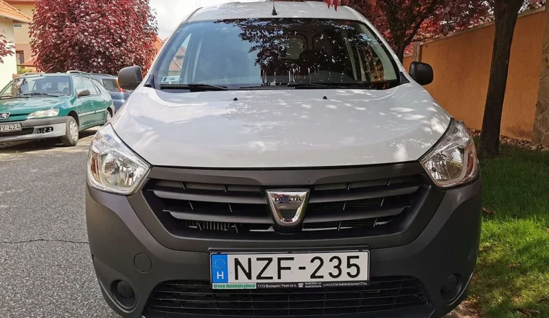 Dacia Dokker NZF-235 kölcsönözhető Budapesten