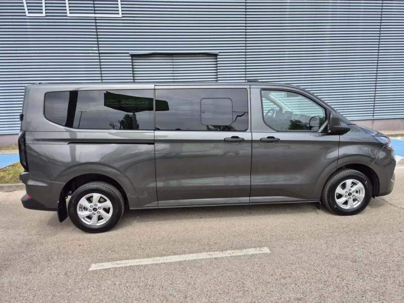 Ford Custom 2026 AOPN-870 bérbe vehető Budapesten