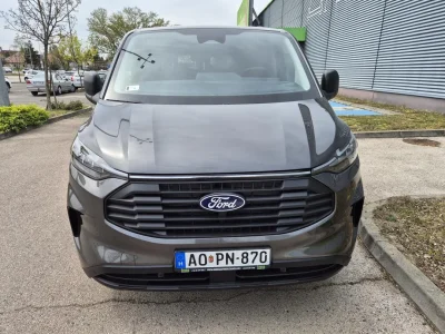 Ford Custom 2026 AOPN-870 bérbe vehető Budapesten
