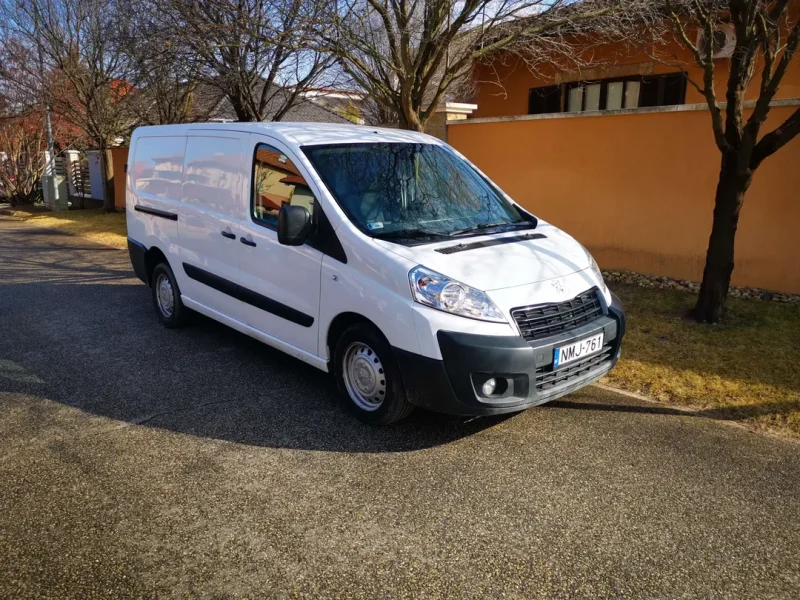 Peugeot Expert NMJ-761 kölcsönzés Budapesten