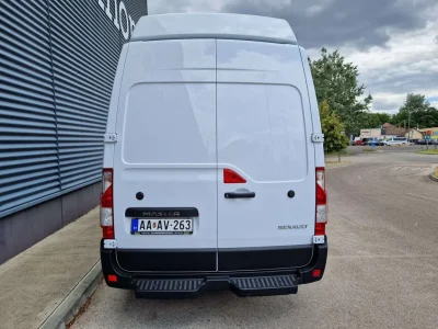 Renault Master AAAV263 bérlés Budapesten