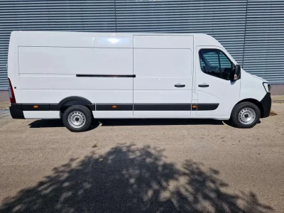 Renault Master L4H2 AADX250 bérelhető Budapesten