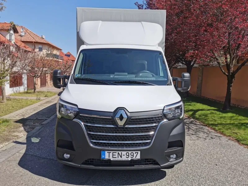 Renault Master Ponyvás TEN-997 bérbe vehető Budapesten