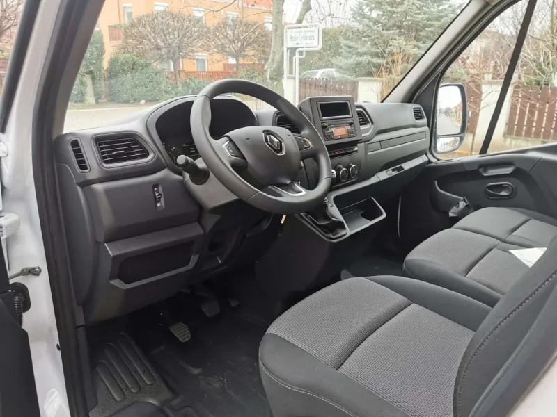 Renault Master TAT-512 bérbe vehető Budapesten