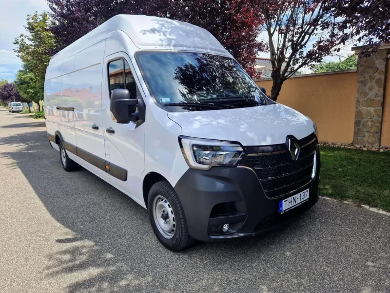 Renault Master THN-136 kölcsönözhető Budapesten