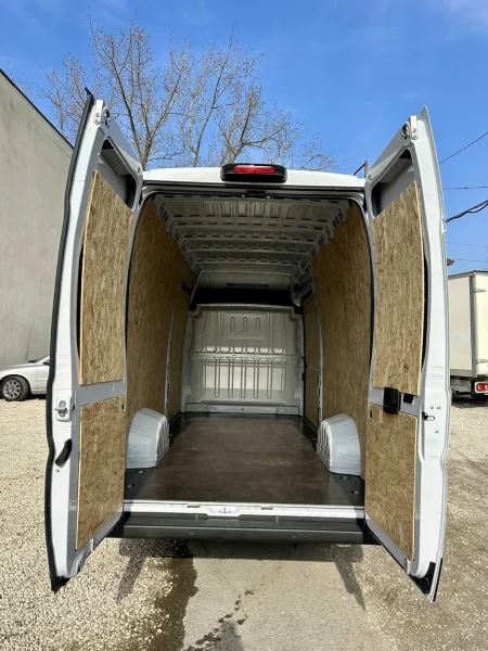 Citroën Jumper 17 m³ vonóhorgos furgon bérlés