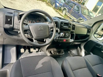 Emelőhátfalas Citroën Jumper bérlés rakodópolccal