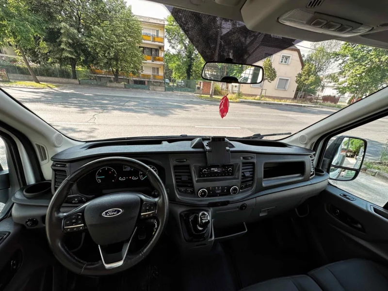 Platós-ponyvás Ford Transit bérlés vonóhoroggal Budapesten