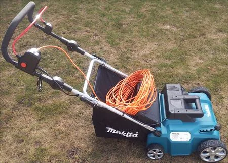 MAKITA UV3600 ELEKTROMOS GYEPSZELLŐZTETŐ-LAZÍTÓ – bérelhető Alsónémediben