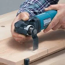MAKITA TM3010 REZGŐ MULTISZERSZÁM VÁGÓ-CSISZOLÓ GÉP – bérlés Alsónémediben